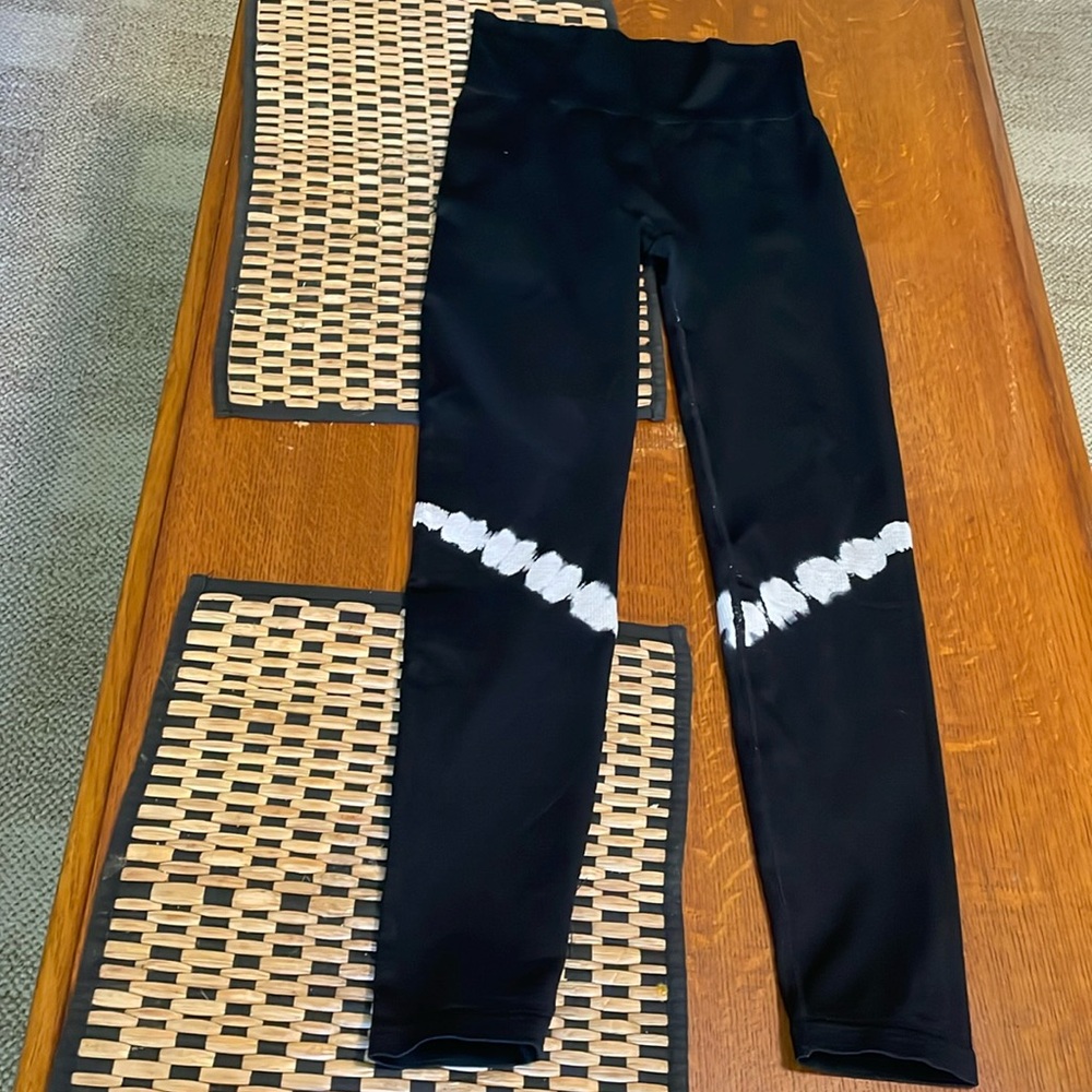 Ladies leggings. Size medium
